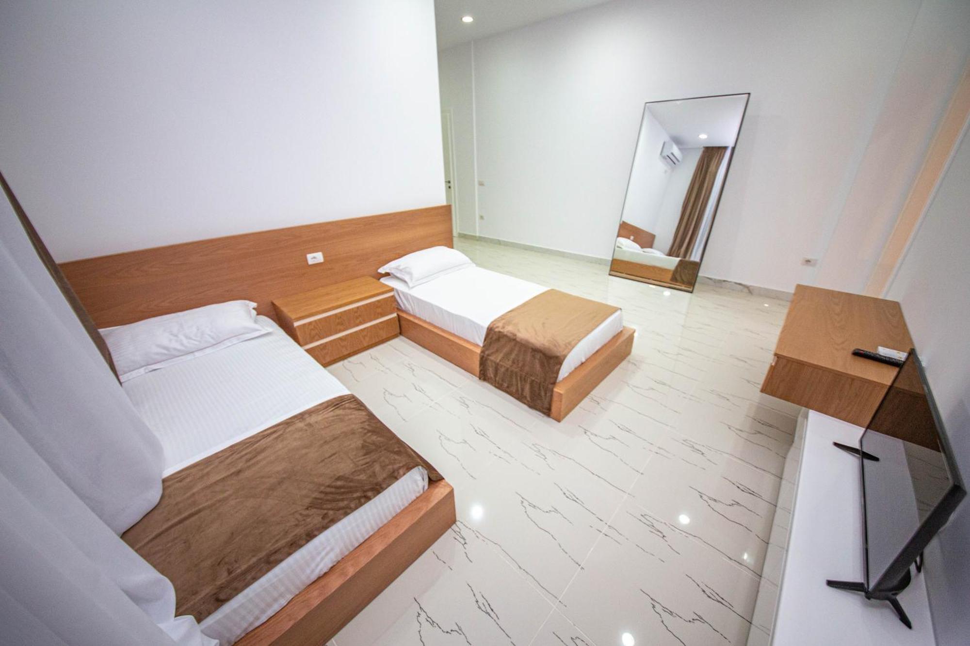 Noan Hotel & Resort Dhërmi Camera foto